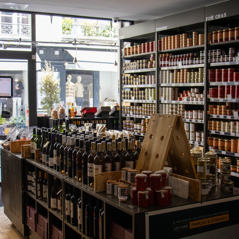 Intérieur de la boutique Pyrénissime à Pau